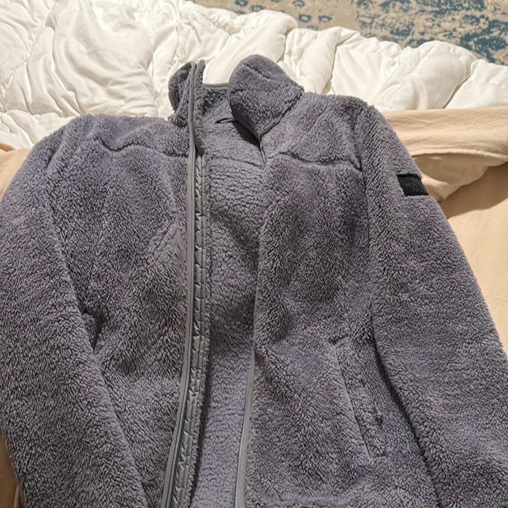 North face women’s adult XS worn once